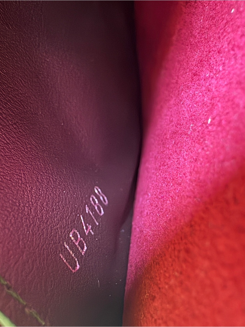 Louis Vuitton Mylockme Chain Pochette - Picture 11 of 11